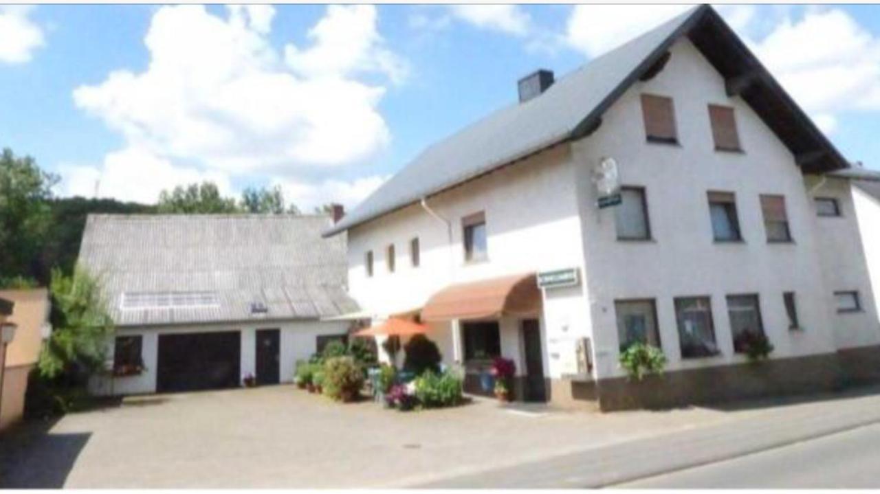 Pension Burgklause Schönecken Buitenkant foto