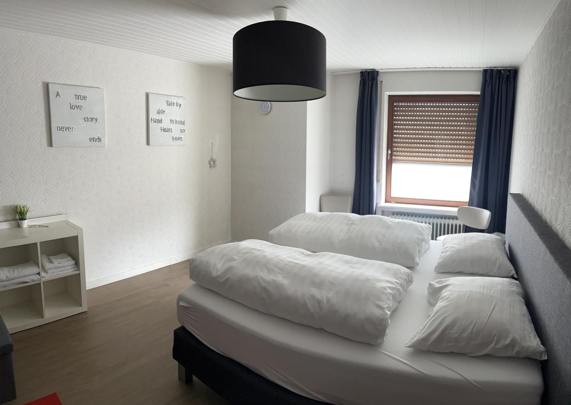 Pension Burgklause Schönecken Buitenkant foto